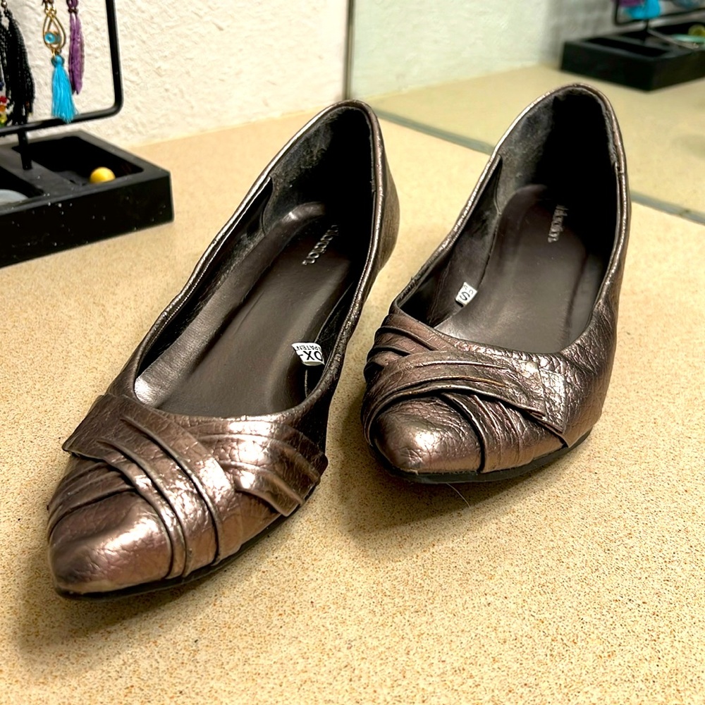Kitten heel bronze point toe 7.5 Xhilaration